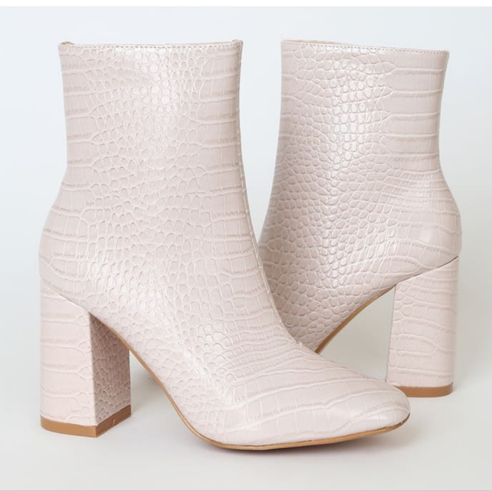 NWOT Lulus My Generation Off White Crocodile High Heel Mid-Calf Boots
